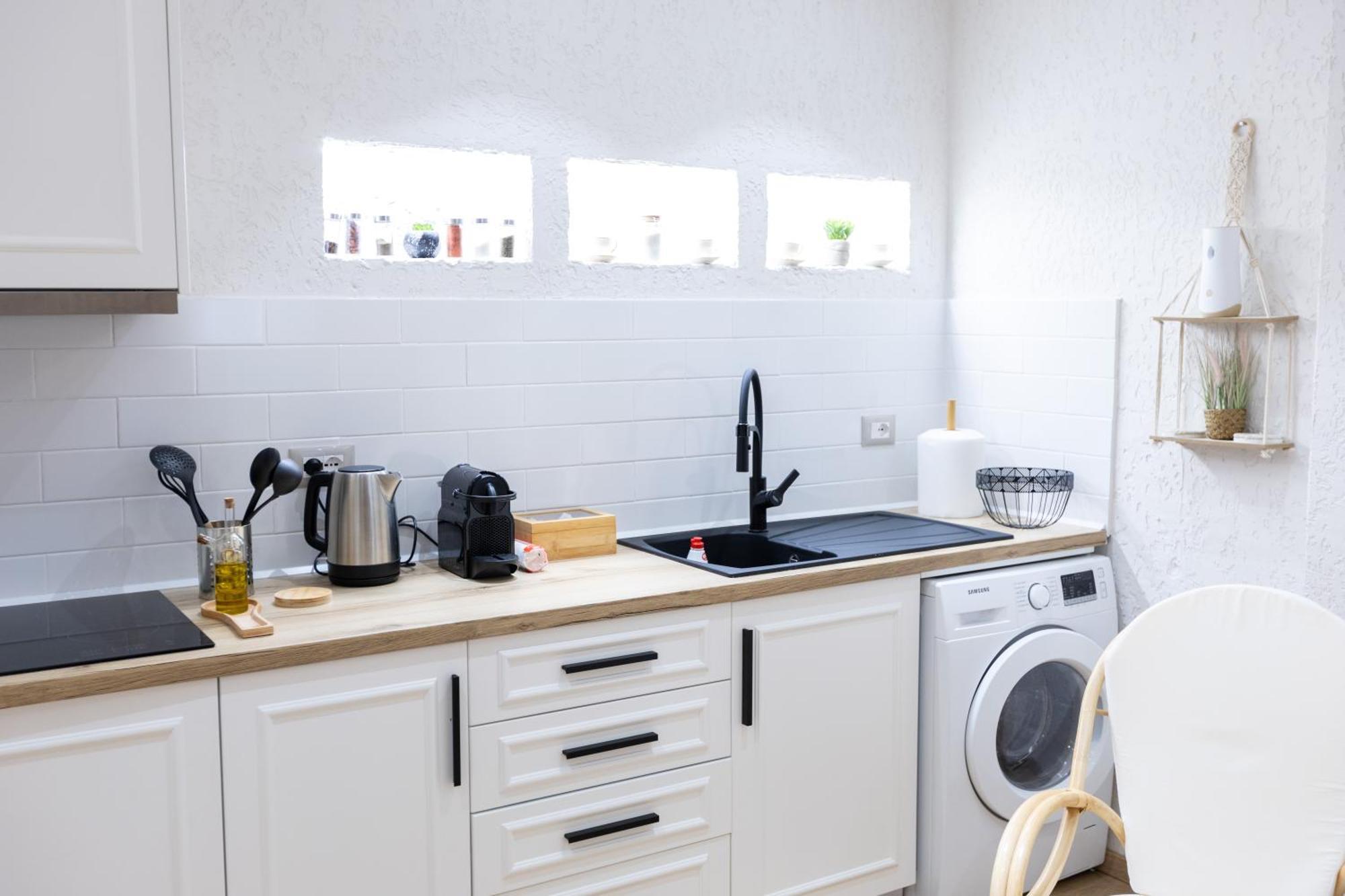 Boho Central Apartment Тирана Екстериор снимка