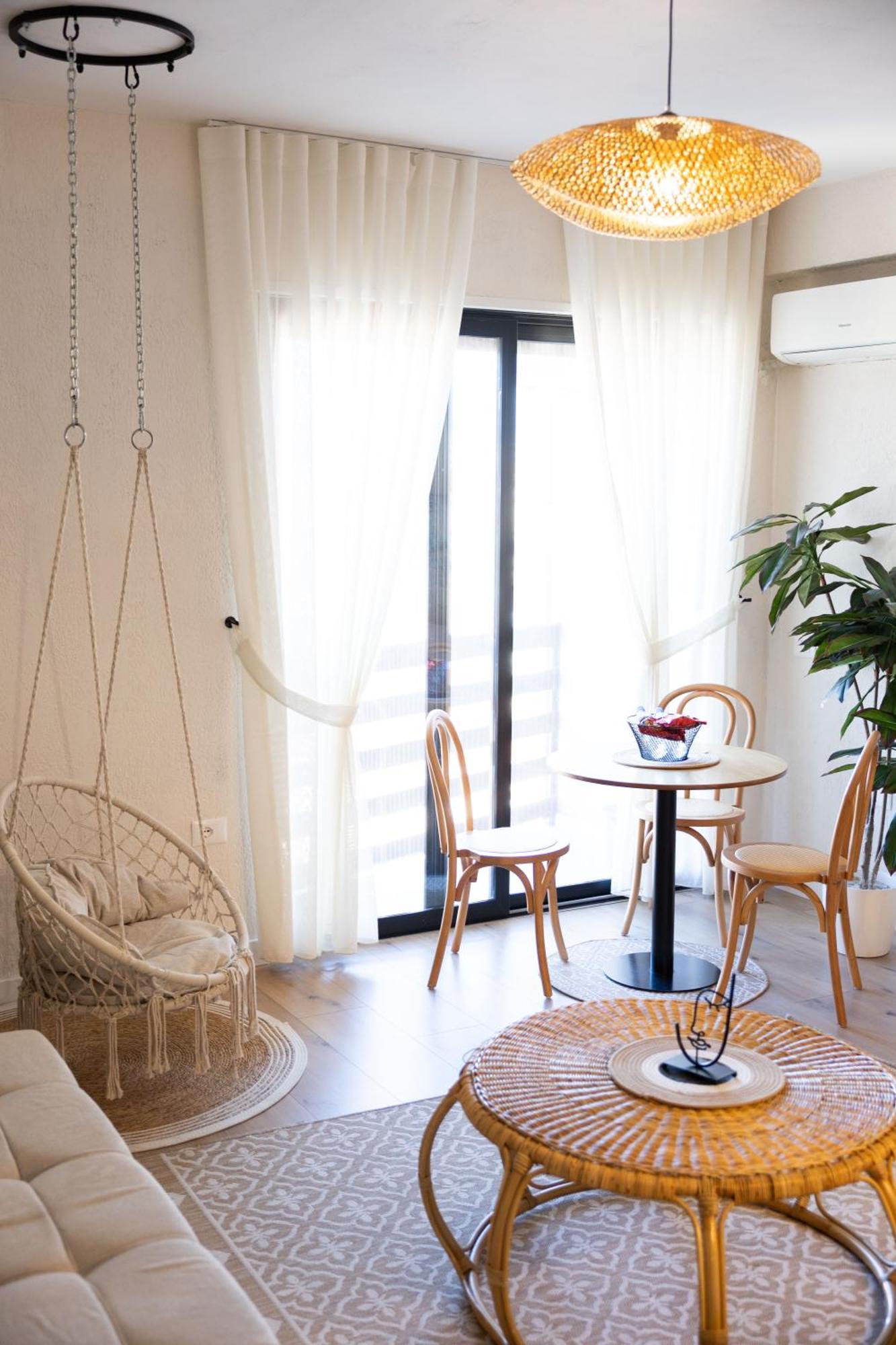 Boho Central Apartment Тирана Екстериор снимка
