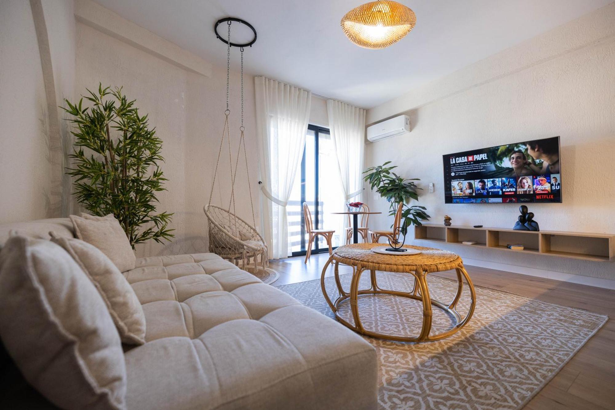 Boho Central Apartment Тирана Екстериор снимка